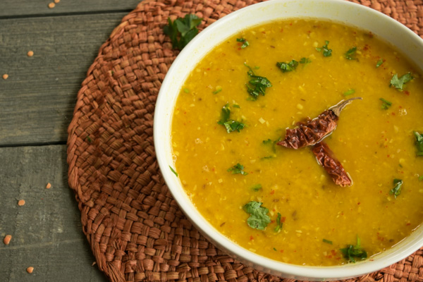 Simple garlicky Dal--a quick weeknight meal that is extremely nutritious and flavorful! |www.cookeatlaugh.com