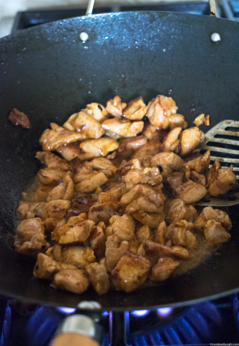 Asian fusion weeknight chicken stir-fry--This chicken stir-fry--A perfect quick, delicious, and heatlhy weeknight chicken stir-fry! |www.cookeatlaugh.com