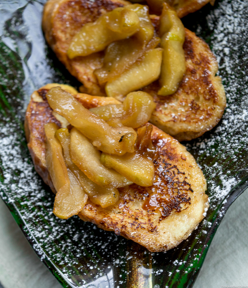 Caramelized apple French toast – Delicious French toast topped with buttery caramelized apples! |www.cookeatlaugh.com--3