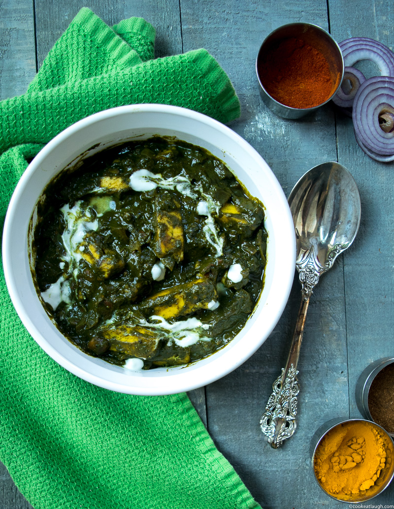 Palak paneer(Spianch with Indian cheese)--soft Indian cheese called paneer cooked in a smooth spinach(palak) curry! |www.cookeatlaugh.com-5