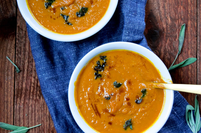 20-minute simple pumpkin sage soup