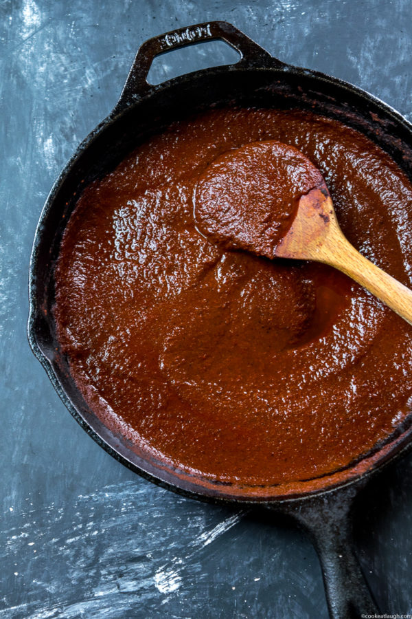 Authentic Red Enchilada Sauce (Salsa Rojas)