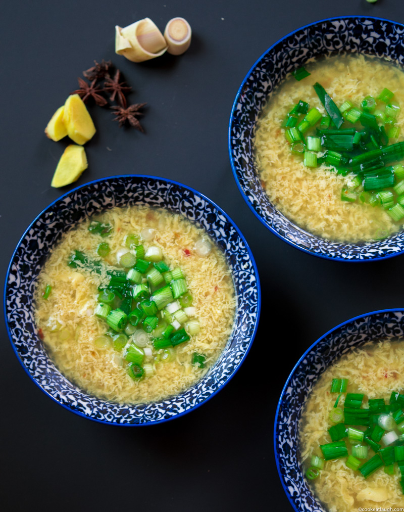 Easy Chinese egg drop soup that take only 15 minutes to make, minimal ingredients, and taste better than what you get in restaurants.| www.cookeatlaugh.com-5-2