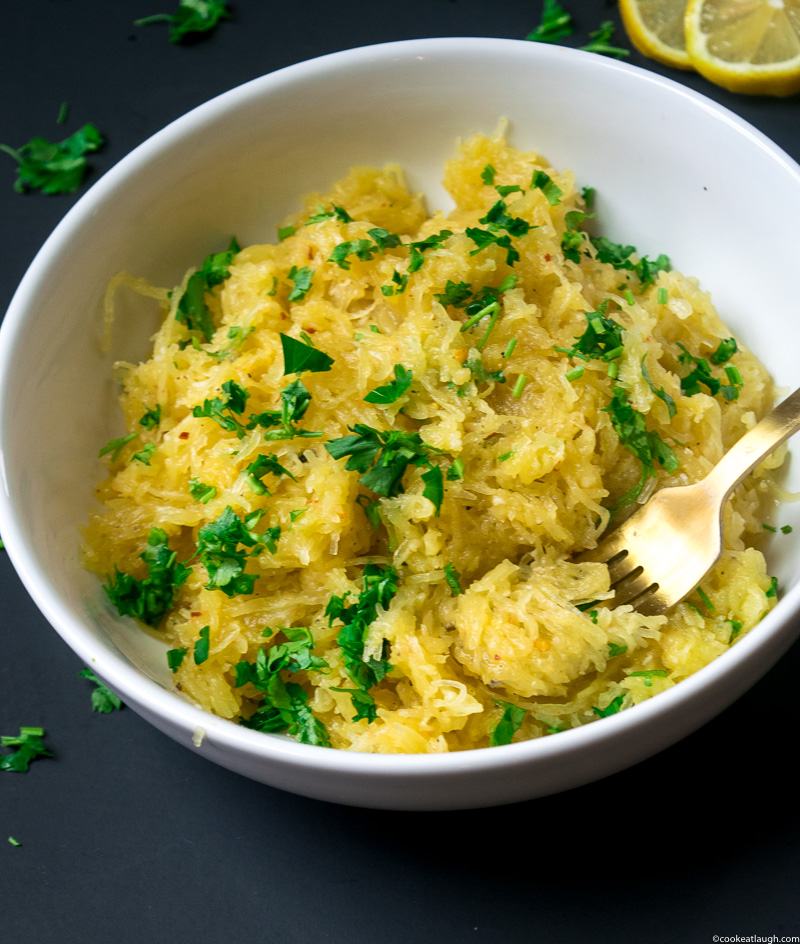 emon garlic spaghetti squash! is an incredibly flavorful dish, that will satisfy your carb cravings. It’s gluten-free, vegan, and low-carb. |www.cookeatlaugh.com-6