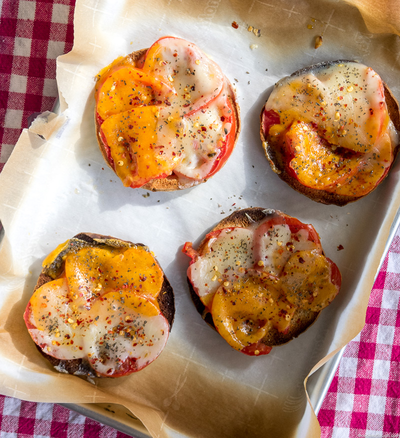 Quick and tasty tomato cheese toast-4