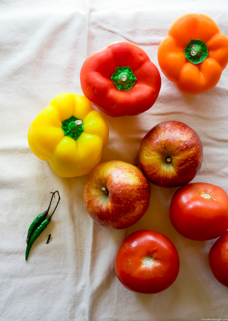 Moroccan Roast pepper, Tomato, and Apple Salad-1