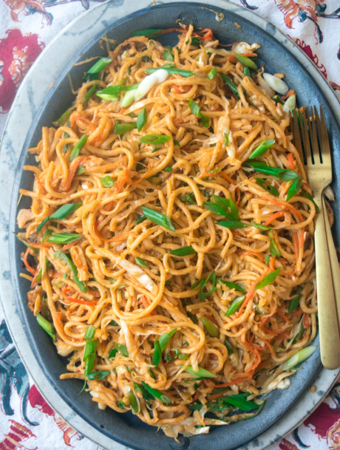 Indo-Chinese-Vegetable-Stir-fry-noodles-1-3